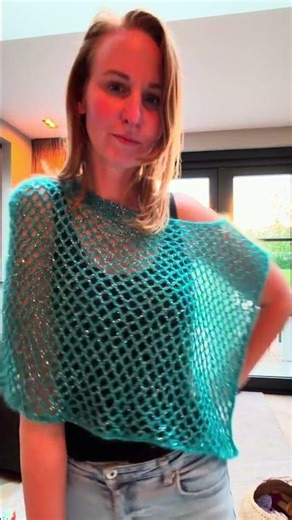 Soft & sparkly poncho ✨ Free tutorial 🤍 #crochettutorial #beginnercrochet #crochetponcho