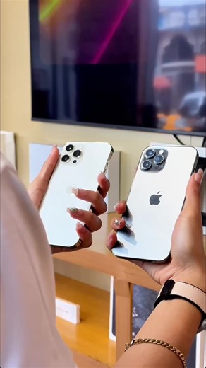 iPhone 12 Pro Max!! ‎ ‎Un classique qui reste une valeur sûre. ‎Facile à prendre en main, fiable et performant pour un usage quotidien. ‎Le compagnon idéal pour entrer dans l’univers Apple. ‎ ‎128Gb - 210.000FCFA ‎256Gb - 230.000FCFA ‎ ‎Disponible dans tous les stores iPhone Cameroun. ‎ ‎Nos boutiques et Contacts: ‎📍 Douala: ‎Bonapriso, Rue Njo Njo (après l’école primaire Guy lutin ) ‎ ☎️ Tel: 695 98 80 07 ‎ Whatsapp: 696 10 17 74 ‎ ‎📍 Yaoundé : ‎ Dovv bastos, en face de l’école Maarif ‎ ☎️Tel