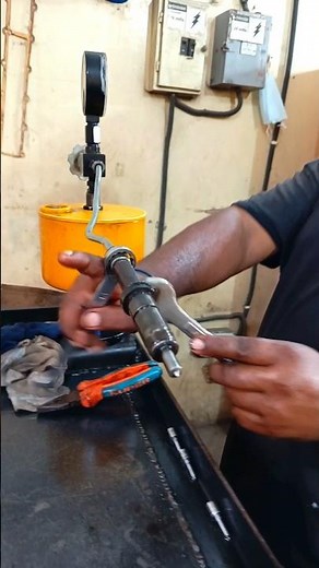 60s Diesel Injector Nozzle Cleaning Hack! #Shorts #Diesel #DIY