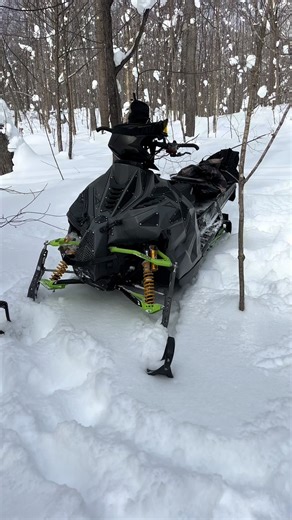 Exploring Upper Peninsula Michigan's Snowmobiles
