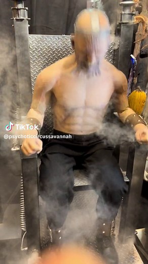 Distortions Electric Chair: Creepy Halloween Animatronics