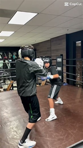 #boxing #boxingtraining #sparing #girlboxer