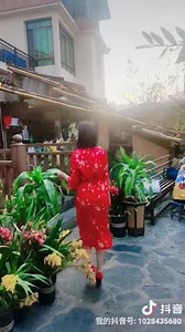 穿上女神装装一下女神样😅