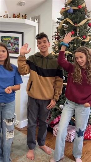 The Ohana Adventure on Instagram: "Homeschool days look different around here 💛 Some kids cozy up on the couch, others sneak outside for fresh-air math, and sometimes even on the ROAD… and I love that @time4learning makes it all possible. Learning anywhere, learning together — that’s the magic. ✨ Where’s your favorite spot to get things done? Try Time4Learning Risk free (monthly subscriptions) 14-day satisfaction guarantee when you choose a monthly plan. #Time4Learning_Partner #homeschool #home