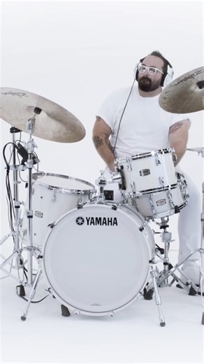 Conectá tu EAD10 a tu dispositivo inteligente y llevá tu práctica a otro nivel. 📱🎶 Escuchá tu música favorita, grabá tus interpretaciones y compartilas directamente en redes. Con la app Rec’n’Share (Android / iOS) podés: 🎧 Agregar metrónomo 🎥 Grabar audio y video ✂️ Editar y subir tu contenido fácilmente 👉 Verificá la compatibilidad de tu dispositivo antes de comenzar. #YamahaMusic #yamahaead10 | Yamaha Music Latin America