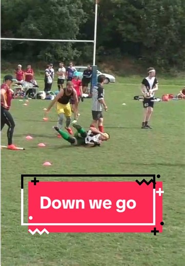 Down we go! In Quadball, seekers have to catch the flag, a tag in the back of the flag runner… the flag runner and throw you about to stop all that. Quadball is a fully mixed gender and full contact sport, providing space for players of all abilities, expiriance, skill and gender to find a place to play and fit in comfetable. If you want to find out more about Quadball, check out our pinned video, or DM us for help finding a club near you. #Quadball #fanticy #fun #catchthesnitch #geeklife