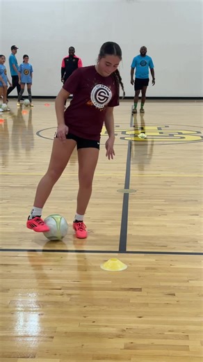 The 360 spin… my happy place. 🔄⚽ When the ball sticks to your feet like that, everything just feels right. #BallMastery #FutsalSkills #360Spin #GetSharp