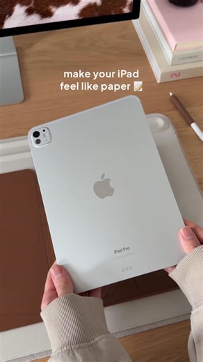 Haus of Planner | Digital Planning on Instagram: "I just switched to a tempered glass screen protector with a paper feel texture and it’s been so perfect for digital planning and journaling. I love the way it feels when writing, and the no reflection finish makes everything look so clean with much less fingerprint showing too! 💓 I’m using the ESR Armorite Paper Feel Screen Protector @esrtech.official. Link in my bio 🔗✨ #esrtech #esripadscreenprotector #esripadproscreenprotector #ipadaccessorie