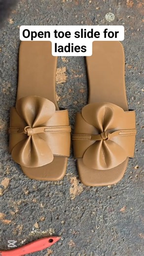 Open toe slide for ladies #handcraftedshoes #shoemaking #handmadeseller #shoeproduction