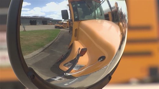 Hundreds of HISD students still don't have assigned bus routes on first day of school
