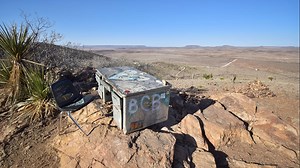 An unnatural sight in the desert: The 40-year story of 'The Desk'