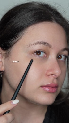 Taking care of the eye area has become one of my favorite parts of my skincare routine ✨ I've been using the AXIS-Y Vegan Collagen Eye Serum, and I love how lightweight, hydrating, and comfortable it feels on my skin. The cooling applicator makes it such a refreshing step, especially in the morning. #kbeauty #koreanskincare #axisy #skin #glowskin