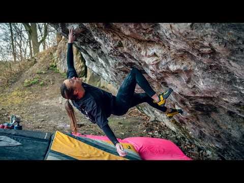 Tokyo Drift 8C/V15 First Ascent - Jana Švecová - world's hardest female first ascent