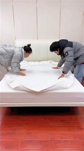 🛏️ Waterproof Mattress Protector | Easy Installation | Dustproof & Washable CoverMattressProtector