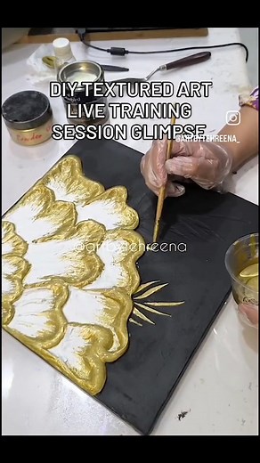 3.1K views · 125 reactions | Tip Of The Day #resin #trending #viral #epoxy #artist #art #tutorial #learning #viralvideo #diy #business #SmallBusiness | Art by Tehreena | Facebook