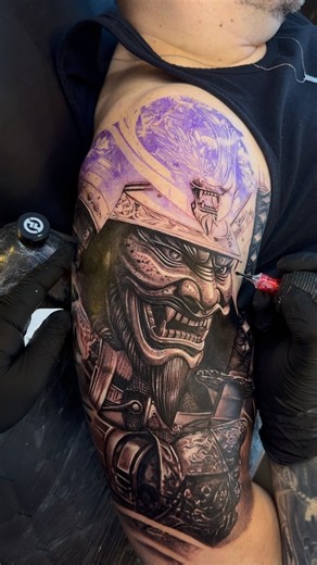 Minhas tatuagens contam histórias. Que tal contar a sua? 💉 Agende agora: 51-981125206 🎨 Tatuagens personalizadas com os melhores equipamentos: @nexas.pro 💪 Parceiros oficiais: Suplementos: @growthsupplements ( cupom Morbene) Moda casual e bodybuilder: @use.rux ( cupom Morbene ) Farmácia de manipulação: @_unicpharma ( cupom: Morbene 📍 Morbene Tattoo Studio - RS/SP 🔗 Entre em contato e transforme sua ideia em arte! | Chico Morbene Tattoo