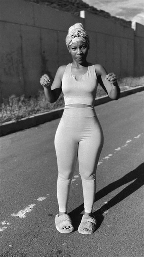 Mahlatse (@mandala_0012)’s videos with slender by siya shezi - maghebhula. 🍒
