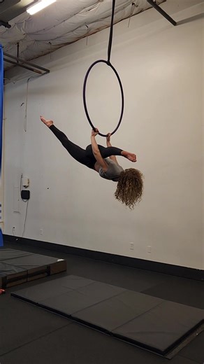 Dynamic Aerial Hoop Tricks at Open Gym