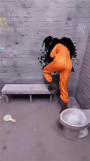 Prisoner Tricks Guard With Fake “Portal” Wall! 😱🚓🧱