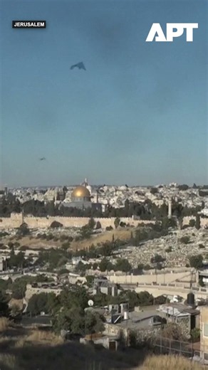 Sirens Blare, Explosions Heard Over Jerusalem Amid Iranian Missile Threat | APT