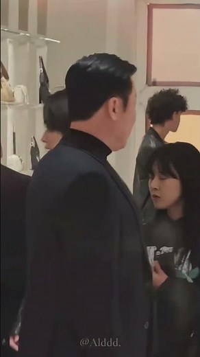 gucci leather jacket looking so good on #leeknow