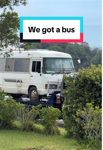 First Look at Our Coaster Bus: Unplanned Adventure