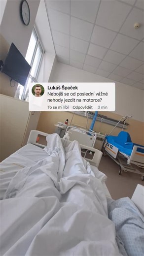 Jakub Kadeřábek on Instagram: "19.07.2024 byl osudnej den… V zatáčce jsem potkal srnku 😕 Léčba byla dlouhá, ale lásku k motorkám jsem neztratil. Celý příběh máš u mě na profilu 🔥 3 důvody, proč se nebojím vrátit zpátky: 1️⃣ Vybavení nepodceňuju. Teď jezdím ve vybavení od švýcarský značky IXS Monopoint. Na silnici mám i airbag vestu a fakt poctivou výbavu ✅ To oblečení je top, no mrkni → web 🏍 (máš tam i 5% se slevovým kódem kaderabek5) 2️⃣ Navýšil jsem si úrazovku. Ber to s humorem 😄 ale kdy
