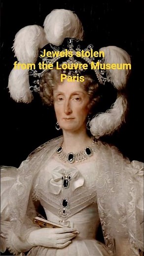 Reine Marie-Amélie de Bourbon💎 portant l'une des parures dérobées au Louvre le 19 octobre 2025