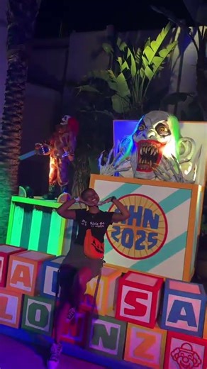 The real horror of Halloween Horror Nights... #Shorts #eeemahknee