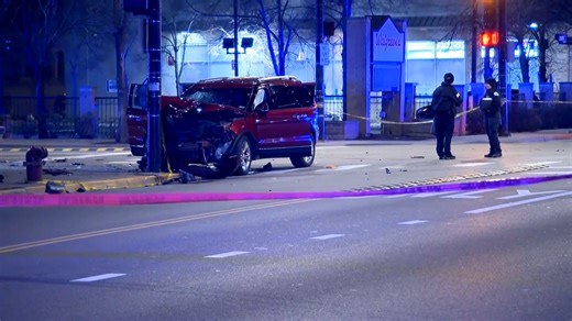 Cyclist killed, 22-year-old woman critically injured in hit-and-run in Chicago