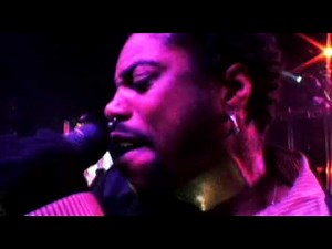 Sevendust - Broken Down (Official Music Video)