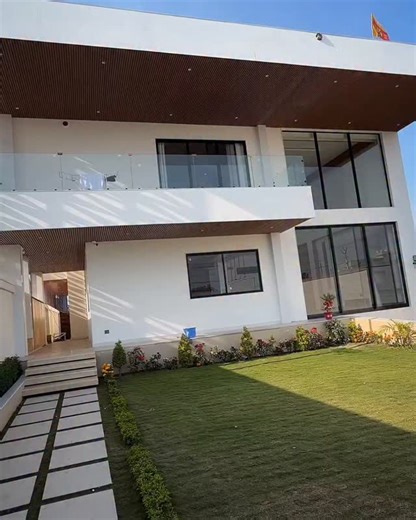 Sourav Lifestyle on Instagram: "TV Ke Liye Naya Stand Aa Gya"