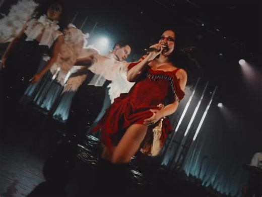 JADE on Instagram: "First night of the That’s Showbiz Baby! tour in San Diego was 😮‍💨‼️😭♥️🤩🌹🥹 Still can’t quite believe I’m on my first headline North American tour - waited so long for this moment and truly lapping it up my lovelies! Already gagged at the support and love from the fans so far and we’re only just getting started ✨ Shot by @adambgoodall"