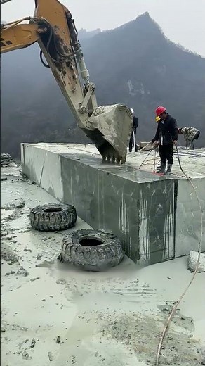 Shaanxi Green Marble Quarry Operations