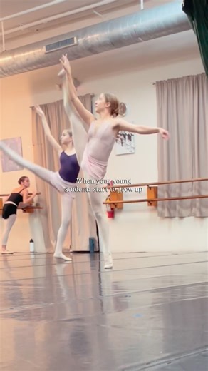 International Ballet of Florida 🇺🇦 on Instagram: "Student @goldsophiaa returned to IBF after moving away and we are so glad she is back in the studio. #internationalballetofflorida #ballet #fyp #explore #balletreels #grownup #balletdancer #balletclass #balletlesson #balletstudio #balletbeautifulgirls #dance"