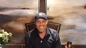 21K views · 1K reactions | We’ve got USWNT #WORLDCUP fever! ️⚽️ Check out the latest #TonyRobbinsPodcast episode with G.O.A.T Abby Wambach! #onenationoneteam | Tony Robbins | Facebook