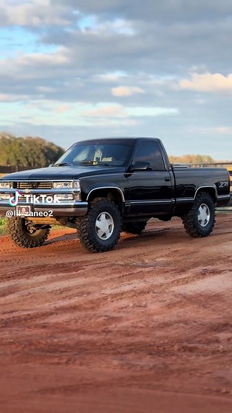 Understanding Ditch Witch Equipment and Its Uses