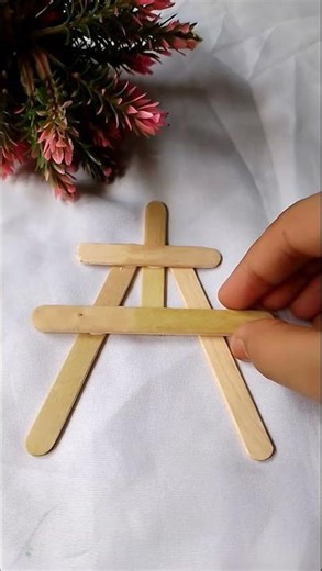 How to make mini easel|| diy mini canvas holder 🎨#diy #easel #diyideas #artandcraftbylakshmidas