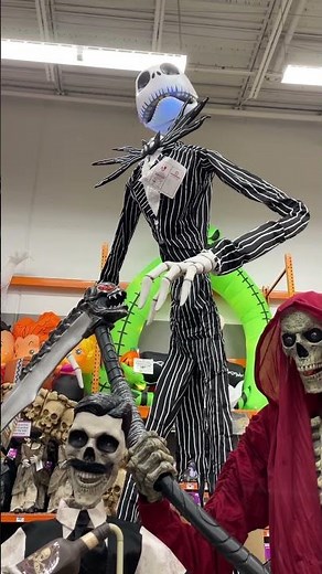 13ft Giant-Sized Jack Skellington 2023 Animatronic In-Store Demo at The Home Depot