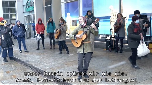 Danser encore - Tanz im Kreis, à Leipzig (Allemagne) et sous la neige 😍 Tanz im Kreis, Lausch der unendlichen Melodie! Dansez en cercle, au son de la mélodie infinie ! | HK