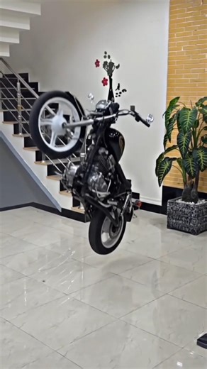 A modified hero splendor bike drive on circle