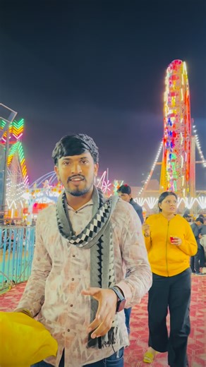 Hemant Yadav on Instagram: "कौन कोन आ रहा है बड़वानी मेले में 💖 @barwani_explorer #barwani #mela #barwanimela #shayri #hemantyadav"