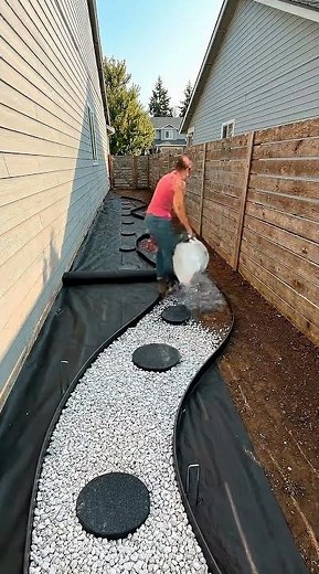 Weeds to WOW! DIY Side Yard Makeover with Gravel & Succulents (Speed Build)