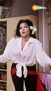 Remembering the Nightingale of India, Lata Mangeshkar ji, on her birth anniversary. Her divine voice continues to echo in our hearts. 💐 #ShemarooFilmiGaane #LataMangeshkar #NightingaleOfIndia #Legend | Filmi Gaane