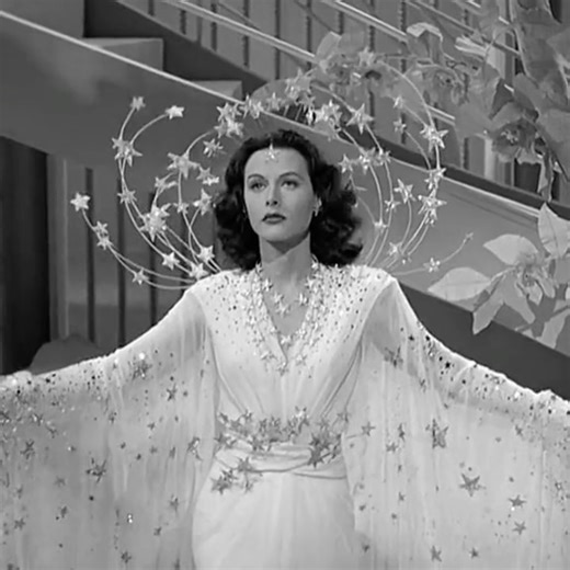 Vintage Daily on Instagram: "Hedy Lamarr in Ziegfeld Girl (1941) 🤍 #hedylamarr #wifi #ziegfeldgirl #ziegfeldfollies #oldhollywood #oldhollywoodactress #vintagebeauty #oldhollywoodglamour #40smovies #fashionable40s"