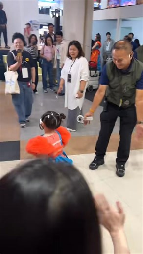 ..ความดุ๊กดิ๊กของเกลนั้นนนนน...🤩 #เอบิเกล #ซัมซุงกาแลคซี่เปิดตี้หมูกระทะ #seaconsquare #ชมพู่อารยา | Nong Nang