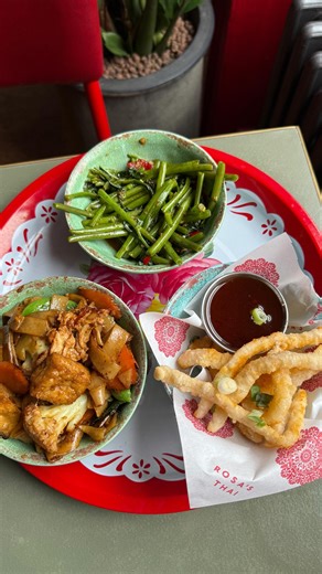 You asked, we listened! Enjoy lunch like a Thai 🇹🇭 From 3rd September Saiphin’s Set Lunch menu will be available at ALL Rosa’s Thai restaurants ❤️ Just £15 for three of your favourite Thai dishes, including a refreshing Nam Dang Manao to wash it all down. Available weekdays until 5pm ❤️ #thailunch #thaifood #thairestaurant | Rosa's Thai