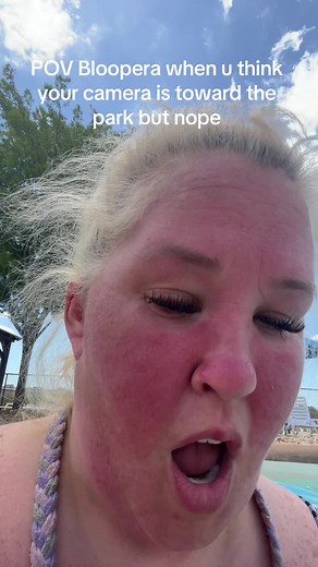 #bloopers #waterpark #mamajune #watnerrobins #lazyriver #sunny