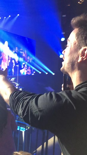 crying & making eye contact with @Celine Dion in 2019 #celinedion #couragetour #thatsthewayitis #fypシ