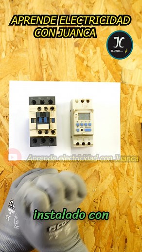 330K views · 6.7K reactions | En este video vamos a graficar la instalacion de un temporizador conectado con un Contactor paso a paso. Este circuito se utiliza en mayormente en alumbrado o tal vez puedes utilizarlo para controlar un equipo en periodo de tiempo. Se puede encender y apagar segun la programacion. #electricidad #automatizacion #electricidadindustrial #ElectricidadIndustrial #electricidadresidencial #ElectricidadDomiciliaria | Aprende electricidad con Juanca | Facebook